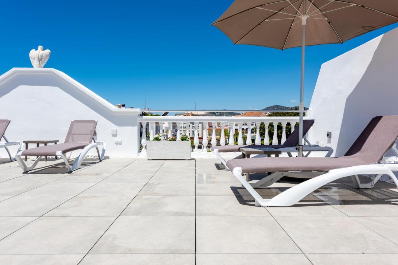 Apartamentos Toboso Plaza Nerja Exterior foto Terrace