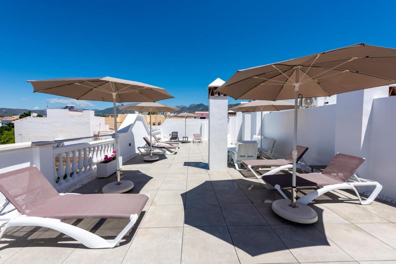 Apartamentos Toboso Plaza Nerja Exterior foto Rooftop terrace