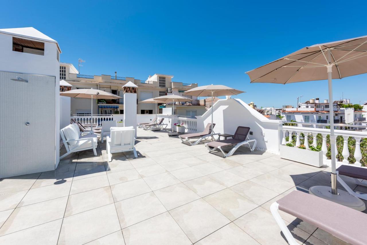 Apartamentos Toboso Plaza Nerja Exterior foto Rooftop terrace